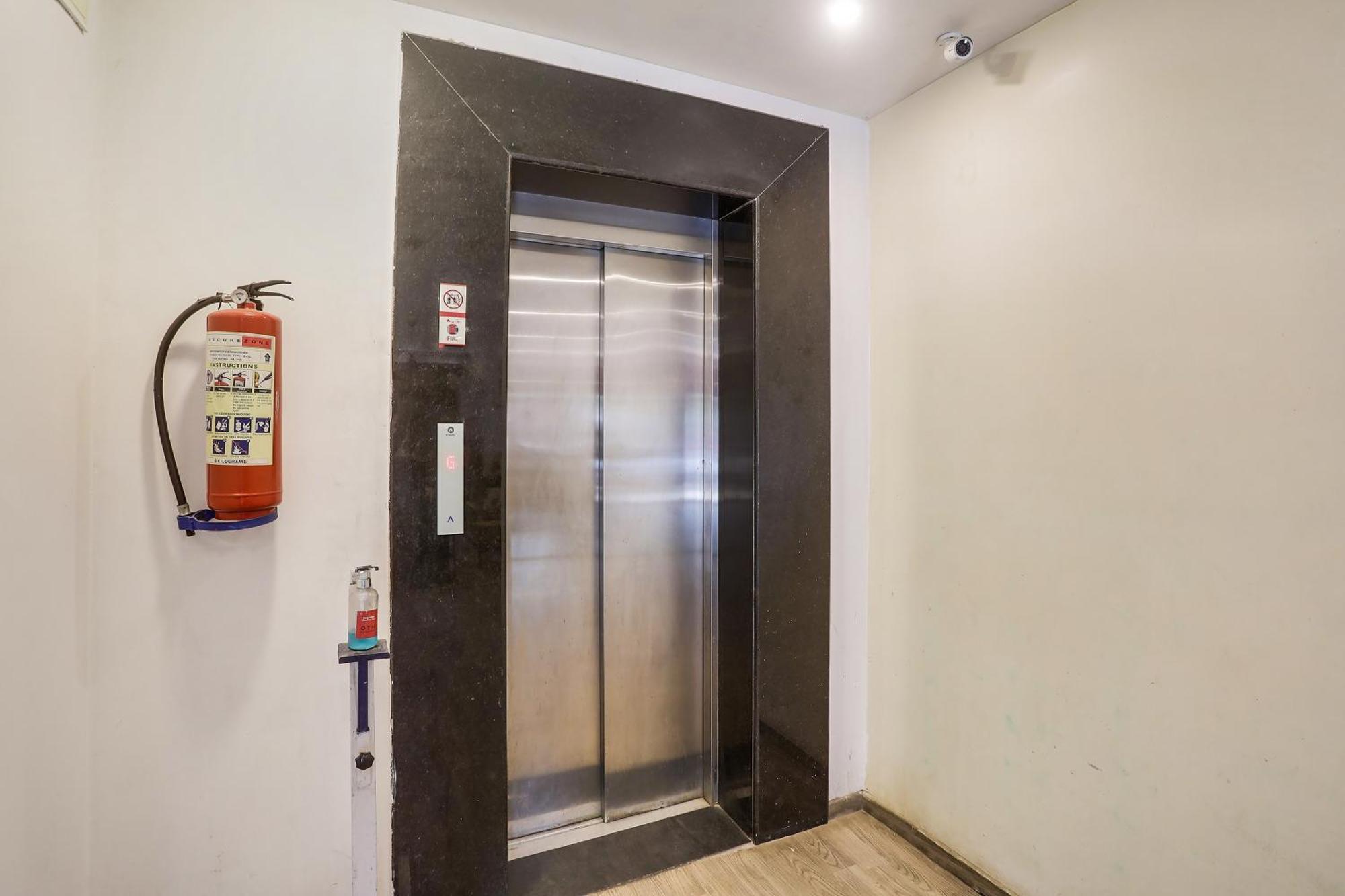 Townhouse Rajdhani Residency Sururnagar Zewnętrze zdjęcie